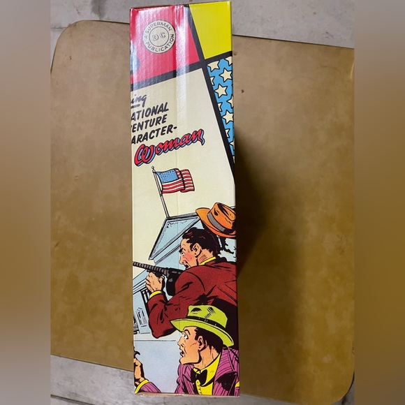 Wonder Woman Invisible Jet and Figure 75th Anniversary SDCC 2016 NWT NRFB ๐HP๐ - Picture 7 of 10